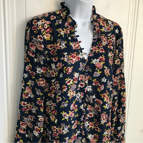 🔴 4/$15 EXPRESS Women’s S Portofino Slim Multi Floral Print Loop LS Blouse EUC - Picture 9 of 16